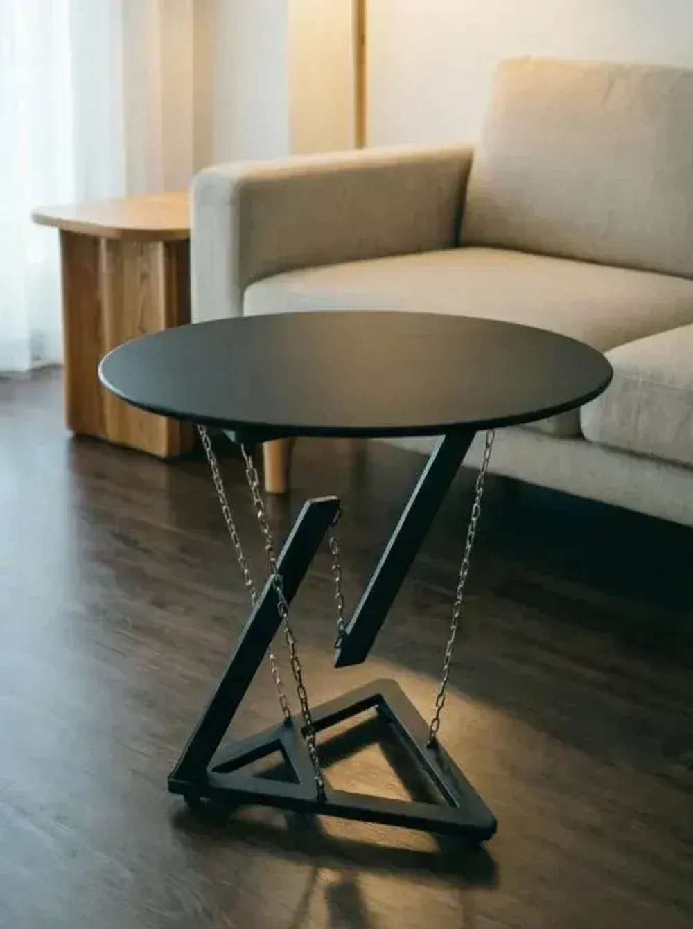 Стол, который
парит в воздухе